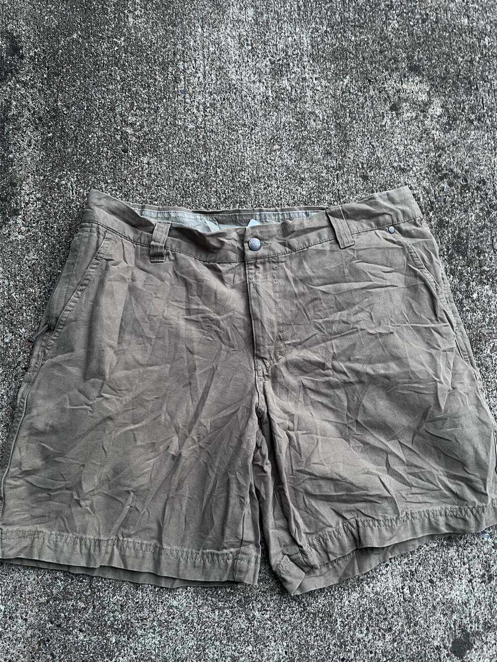 Columbia Sportswear Shorts Size 34W Khaki Cotton Utility